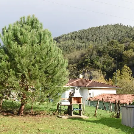 La Casa Azul, Un Oasis De Calma, Vistas Impresionantes Con Piscina Abierta Hasta 5 Oct Holiday home Ramales de la Victoria