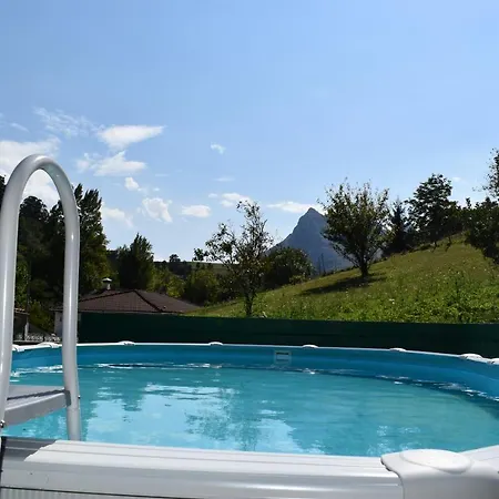 La Casa Azul, Un Oasis De Calma, Vistas Impresionantes Con Piscina, Saltador, Barbacoa Y Acceso Al Rio Ason Сasa de vacaciones Ramales de la Victoria