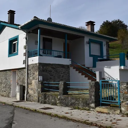 La Casa Azul, Un Oasis De Calma, Vistas Impresionantes Con Piscina, Saltador, Barbacoa Y Acceso Al Rio Ason