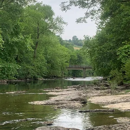La Casa Azul, Un Oasis De Calma, Vistas Impresionantes Con Piscina, Saltador, Barbacoa Y Acceso Al Río Asón Сasa de vacaciones