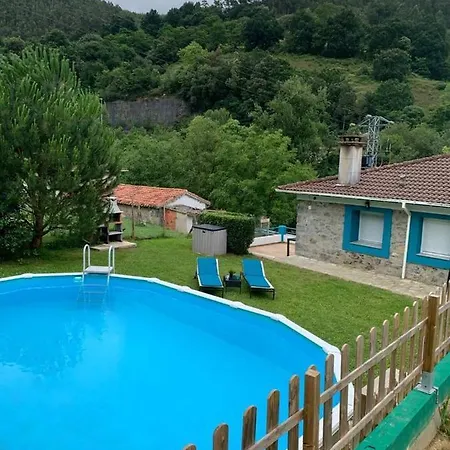 La Casa Azul, Un Oasis De Calma, Vistas Impresionantes Con Piscina, Saltador, Barbacoa Y Acceso Al Rio Ason *