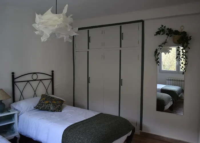 La Casa Azul, Un Oasis De Calma, Vistas Impresionantes Con Piscina, Saltador, Barbacoa Y Acceso Al Rio Ason Holiday home Ramales de la Victoria