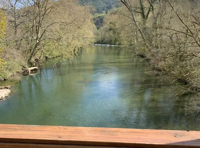 La Casa Azul, Un Oasis De Calma, Vistas Impresionantes Con Piscina, Saltador, Barbacoa Y Acceso Al Rio Ason Ramales de la Victoria