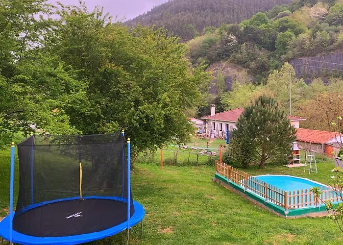 La Casa Azul, Un Oasis De Calma, Vistas Impresionantes Con Piscina, Saltador, Barbacoa Y Acceso Al Rio Ason * Ramales de la Victoria
